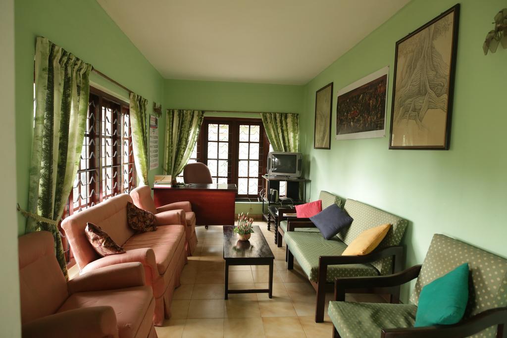 Araliya Holiday Bungalow Kandy Esterno foto