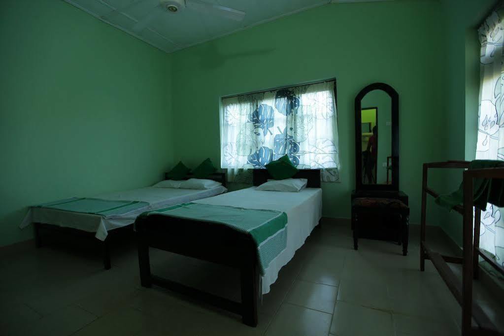 Araliya Holiday Bungalow Kandy Esterno foto