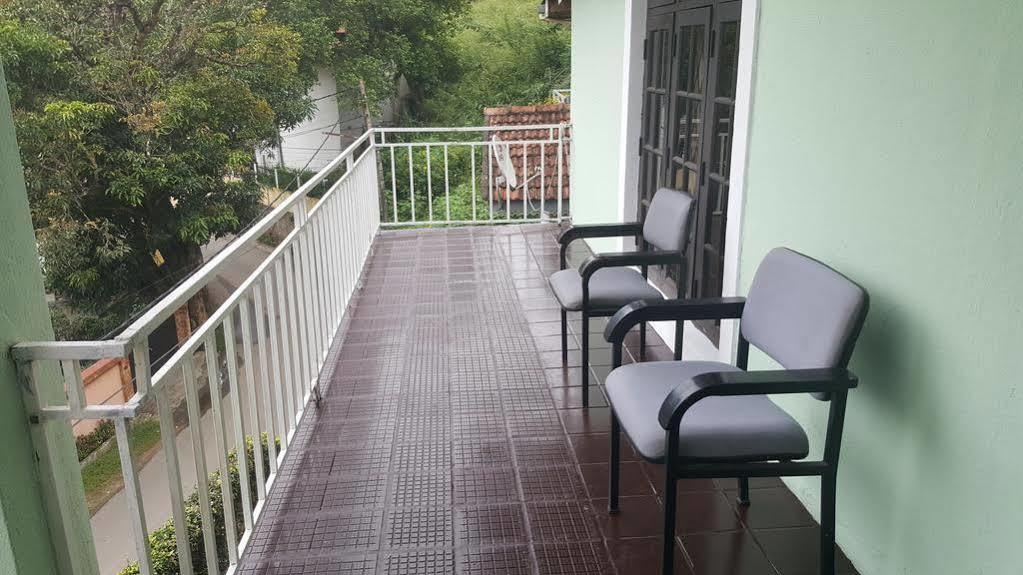 Araliya Holiday Bungalow Kandy Esterno foto