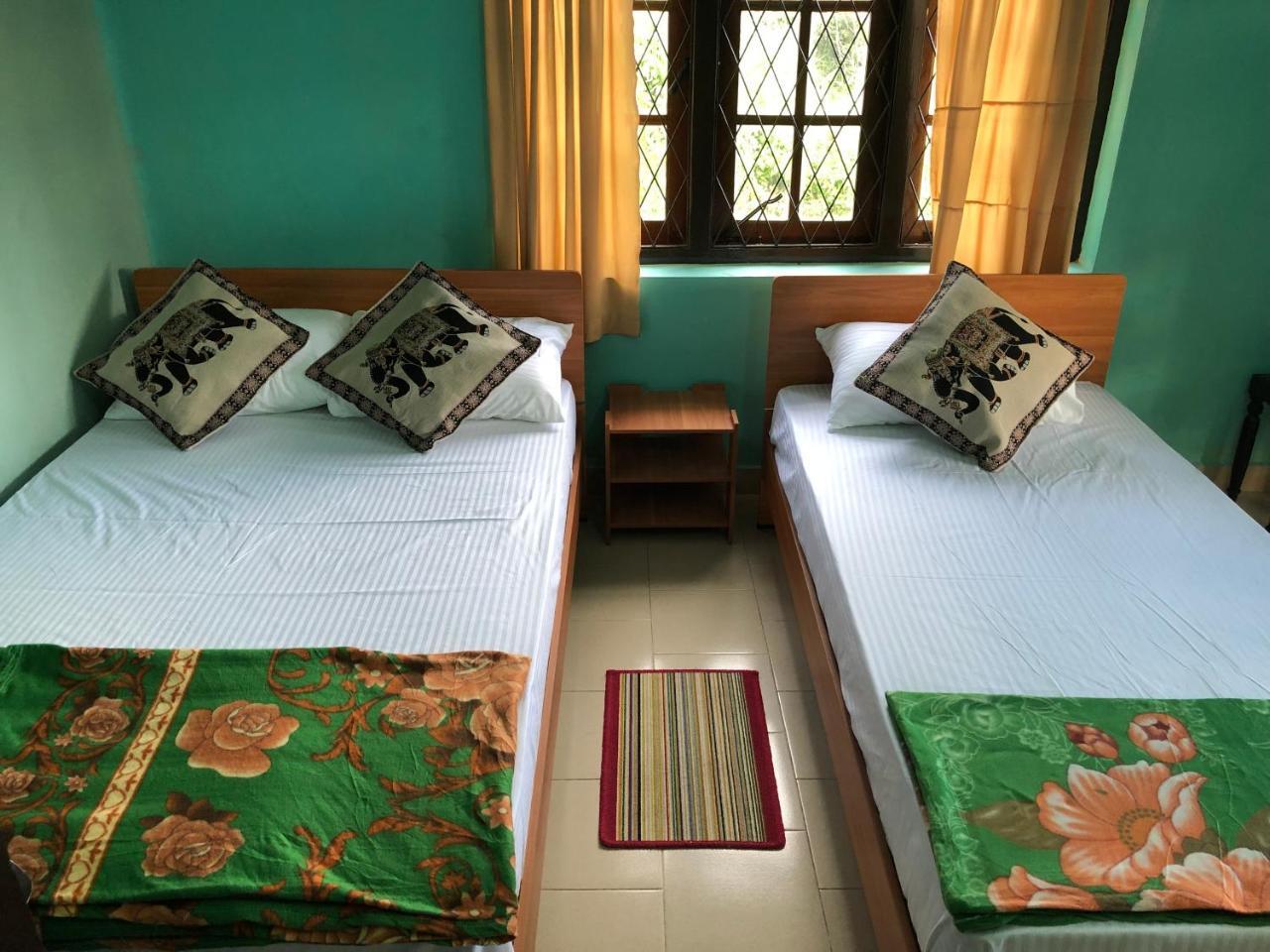Araliya Holiday Bungalow Kandy Esterno foto