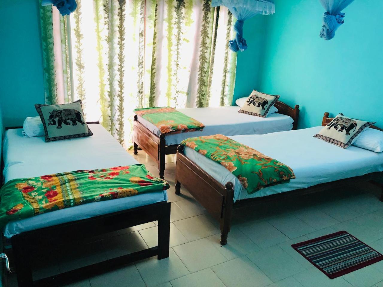 Araliya Holiday Bungalow Kandy Esterno foto